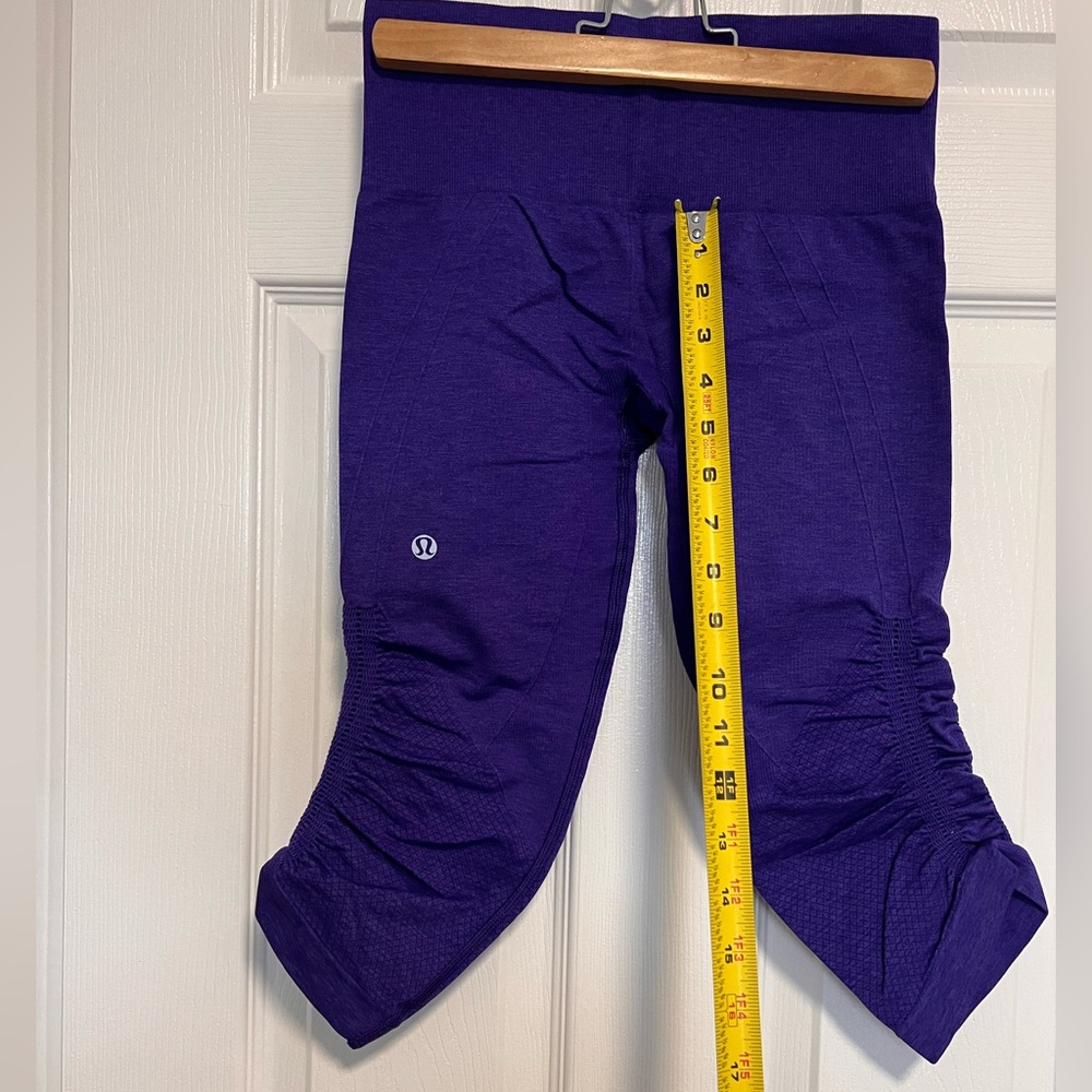 EUC Lululemon In The Flow II Crop 4 - Picture 5 of 5